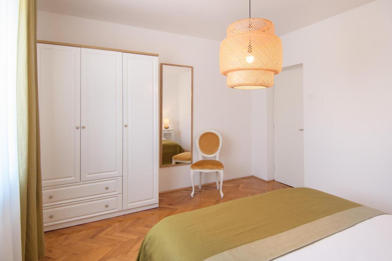 Julie City Centre Porec Apartment Exterior photo